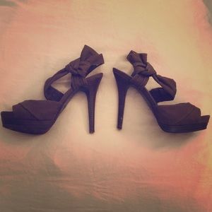 JS Olive Green Canvas Summer Stilettos 🎀 👠💚